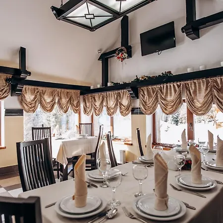 медовий двір *