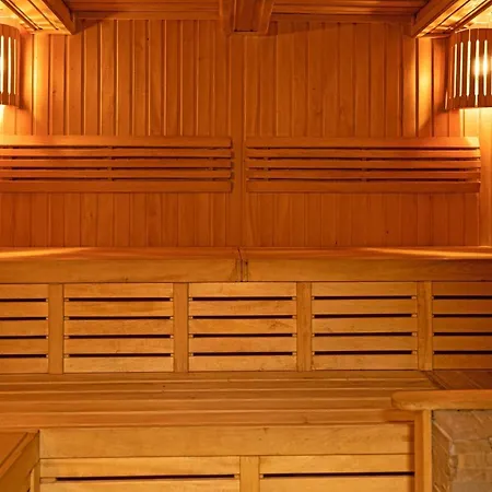 Hotel медовий двір