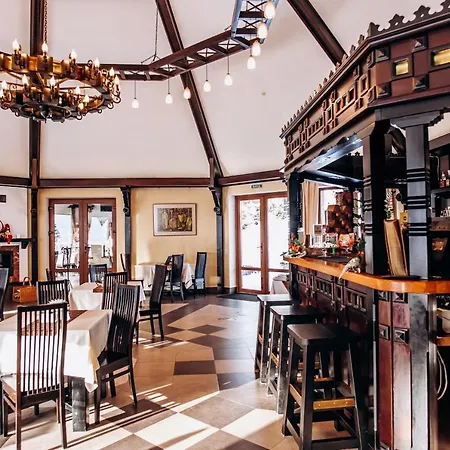 Hotel медовий двір