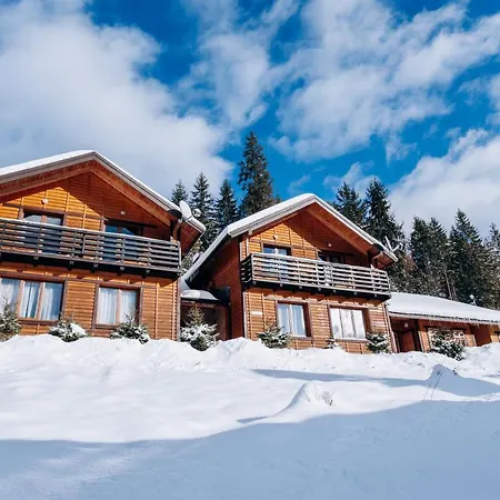 медовий двір 호텔 *