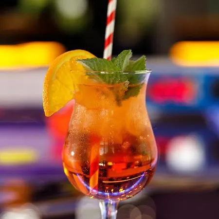 Hotel медовий двір Rozhanka Nizhnyaya