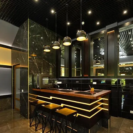 медовий двір 호텔