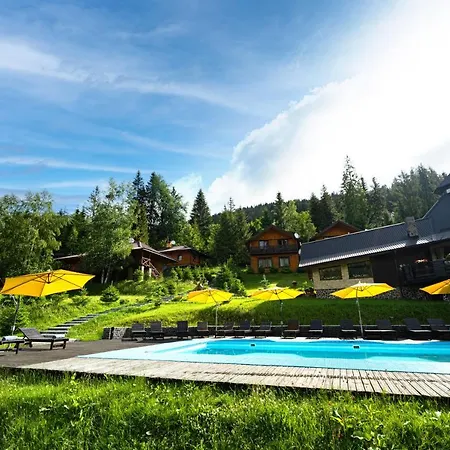 медовий двір מלון