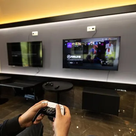 медовий двір * Rozhanka Nizhnyaya